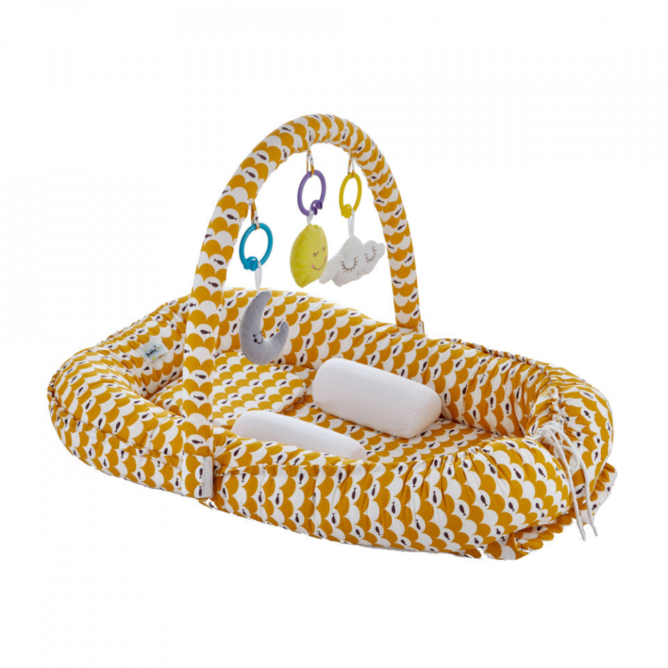 Salteluta BabyNest cu bara jucarii Between parents - Muștar