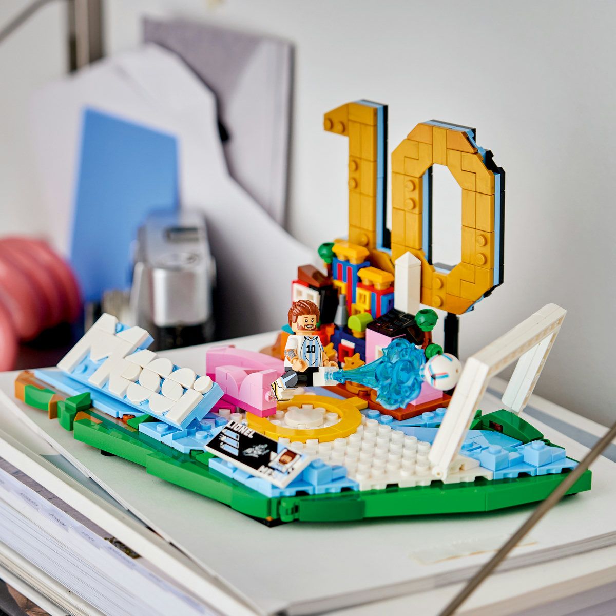 LEGO EDITIONS LIONEL MESSI MOMENTE IMPORTANTE DIN FOTBAL - Default Title (8) [ps:fd971997-cf3f-4465-8c34-532d848322c1]