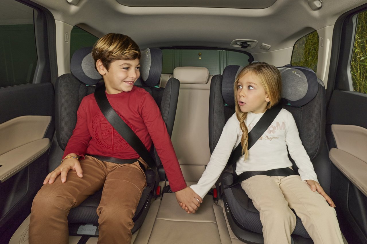 Scaun auto Chicco Fold&Go I-Size Isofix, PoshBlack - Negru (8) [ps:af7b1269-b534-4791-9b24-55dcb7fda790]