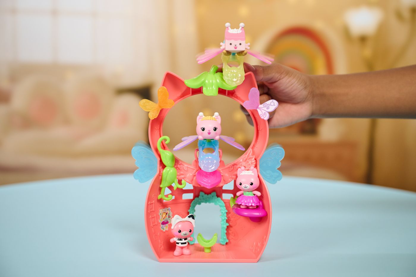 GABBYS DOLLHOUSE FAIRYLANDIA SET DE JOACA ZANA PISICUTEI - Imagine 10 [ps:5ee4e99a-e381-49cb-9691-4da7a6efebfe]