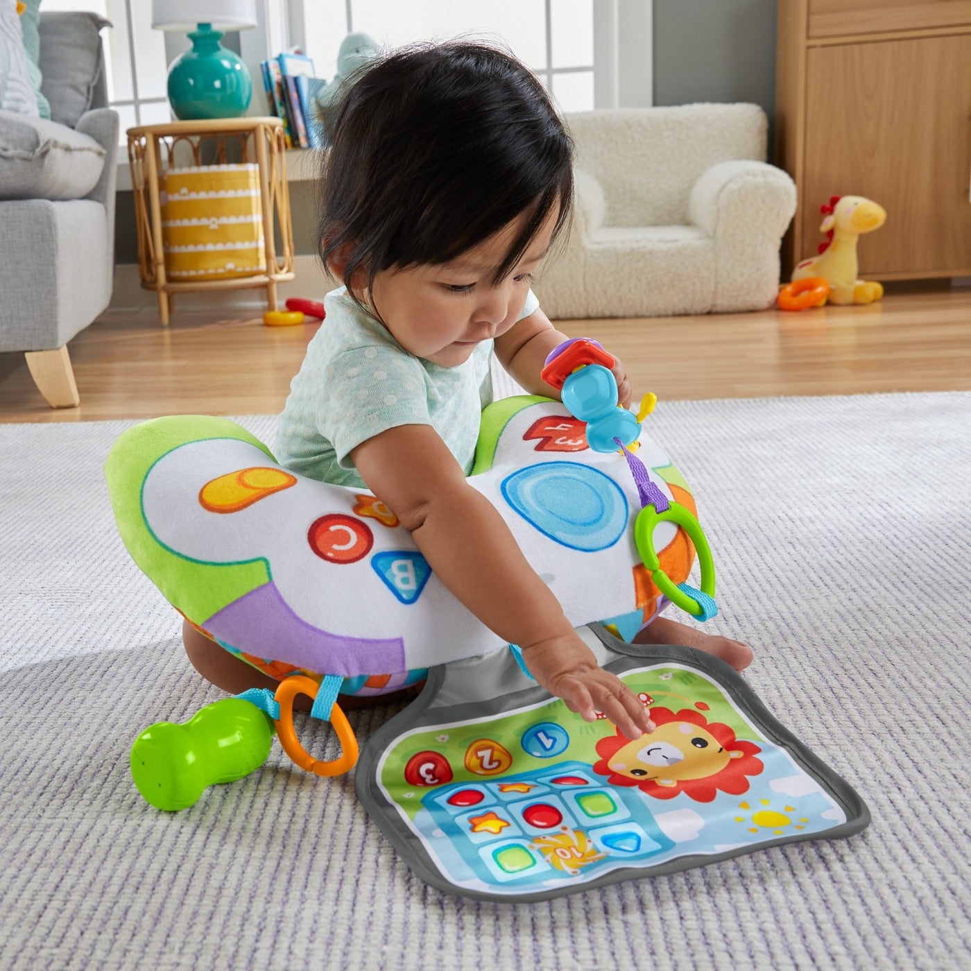 FISHER PRICE PERNUTA CU ACTIVITATI Mattel - Imagine 5 [ps:ff9d9b9f-f1e6-459b-8181-35cc46e0c605]