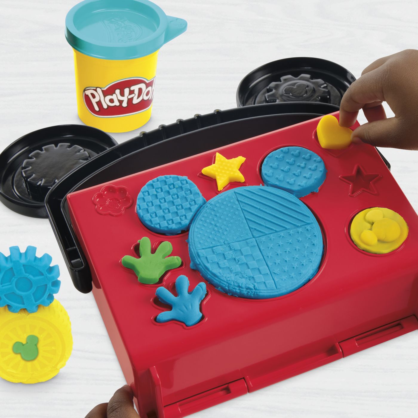 PLAY DOH DISNEY JR CLUBUL LUI MICKEY MOUSE SET LA GARAJ - Imagine 3 [ps:ccc9e2bb-be5e-444e-b8c6-4512c07a53a8]