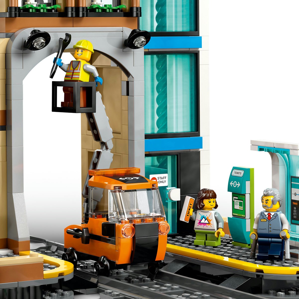 LEGO CITY GARA CENTRALA 60469 - Imagine 6 [ps:25758980-9965-449d-a831-0ff1a4607a03]
