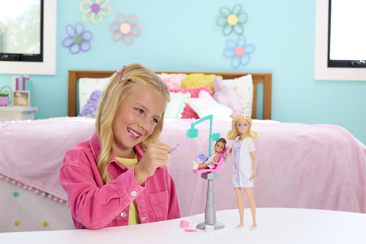 BARBIE SET DE JOACA PAPUSA BARBIE BLONDA FACE CARIERA - Imagine 4 [ps:5bfcc3d3-ffcc-4b0d-ad21-600035659578]