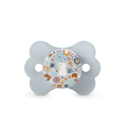 Suzeta fiziologică SX Pro 0–6 luni – fluture liberty albastră | WONDERLAND [ps:33e48de1-b240-405f-8361-fee3fde6c52f]