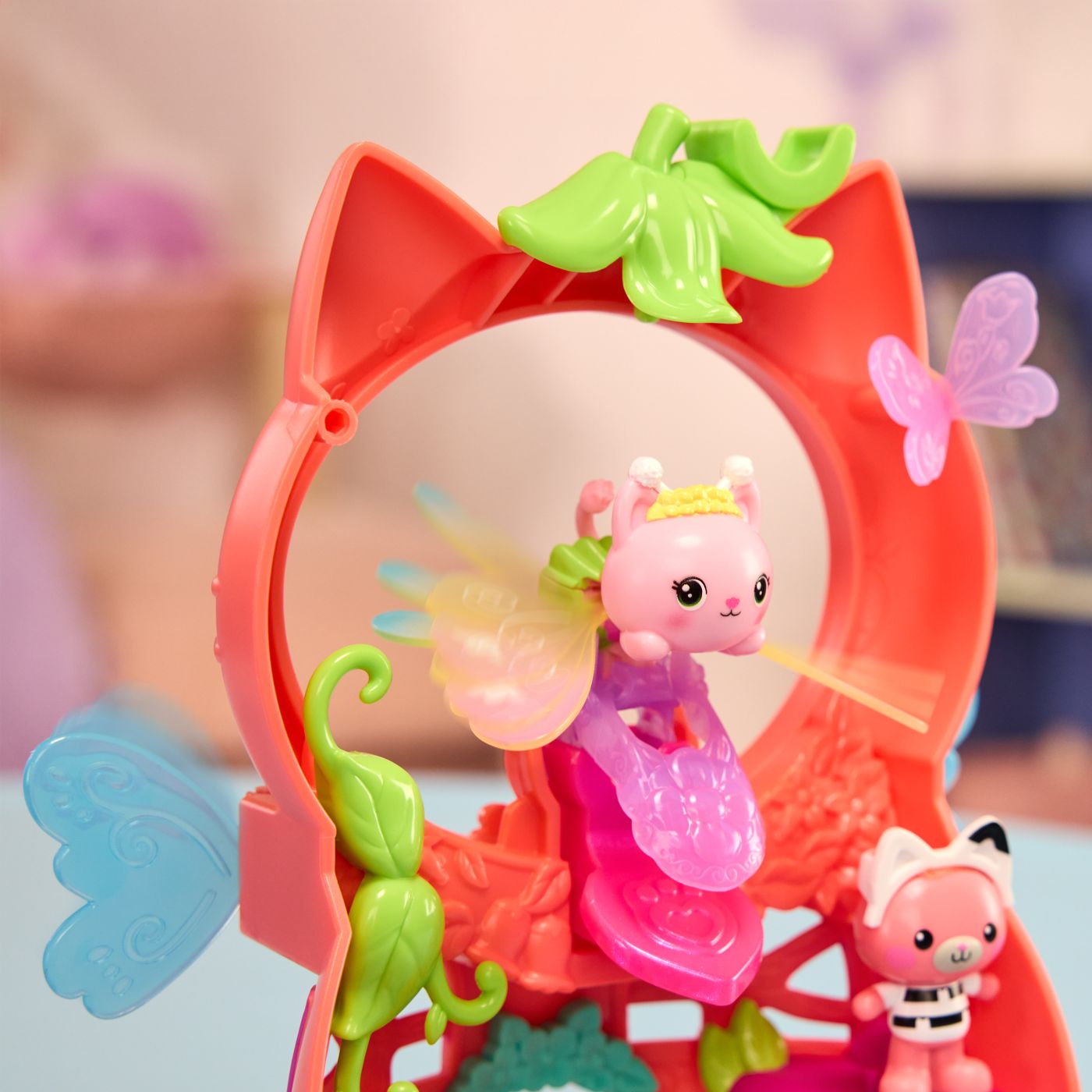 GABBYS DOLLHOUSE FAIRYLANDIA SET DE JOACA ZANA PISICUTEI - Imagine 2 [ps:130782fe-053a-4eb0-b2b9-1e16f37e3fd7]