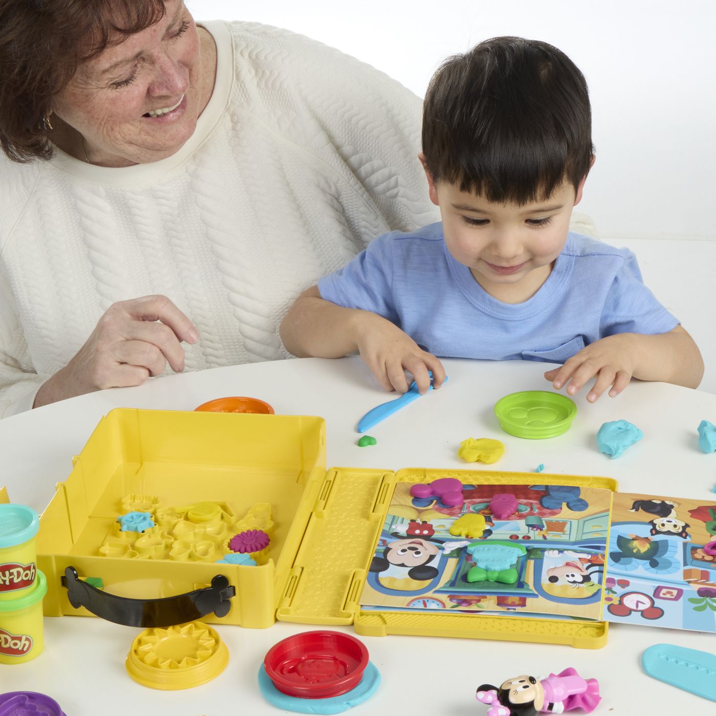 PLAY DOH DISNEY JR CLUBUL LUI MICKEY MOUSE SET MODELEAZA - Imagine 7 [ps:f2de3c61-b6ce-43f4-8334-f43f41c55544]