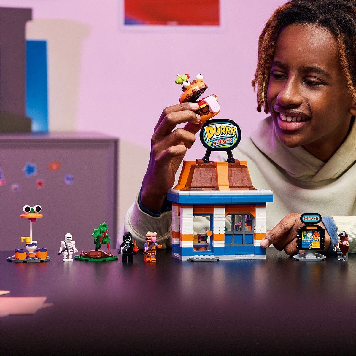 LEGO FORTNITE RESTAURANTUL DURRR BURGER 77076 [ps:12bf28cd-14cd-47b8-bd43-681d0b752397]