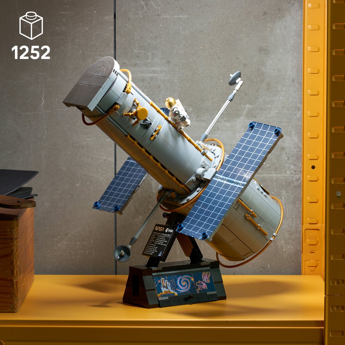 LEGO Icons Telescopul Spațial Hubble 11382 | Set Construcție - Default Title (10) [ps:9f57b382-cf42-4663-81bf-ce179b53bc1c]