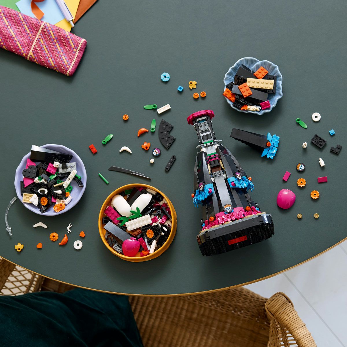 LEGO Ideas La Catrina 21372 - Set de Construcție LEGO - Default Title (11) [ps:de691e1b-c8f6-4d84-a9ba-50177f1750d2]