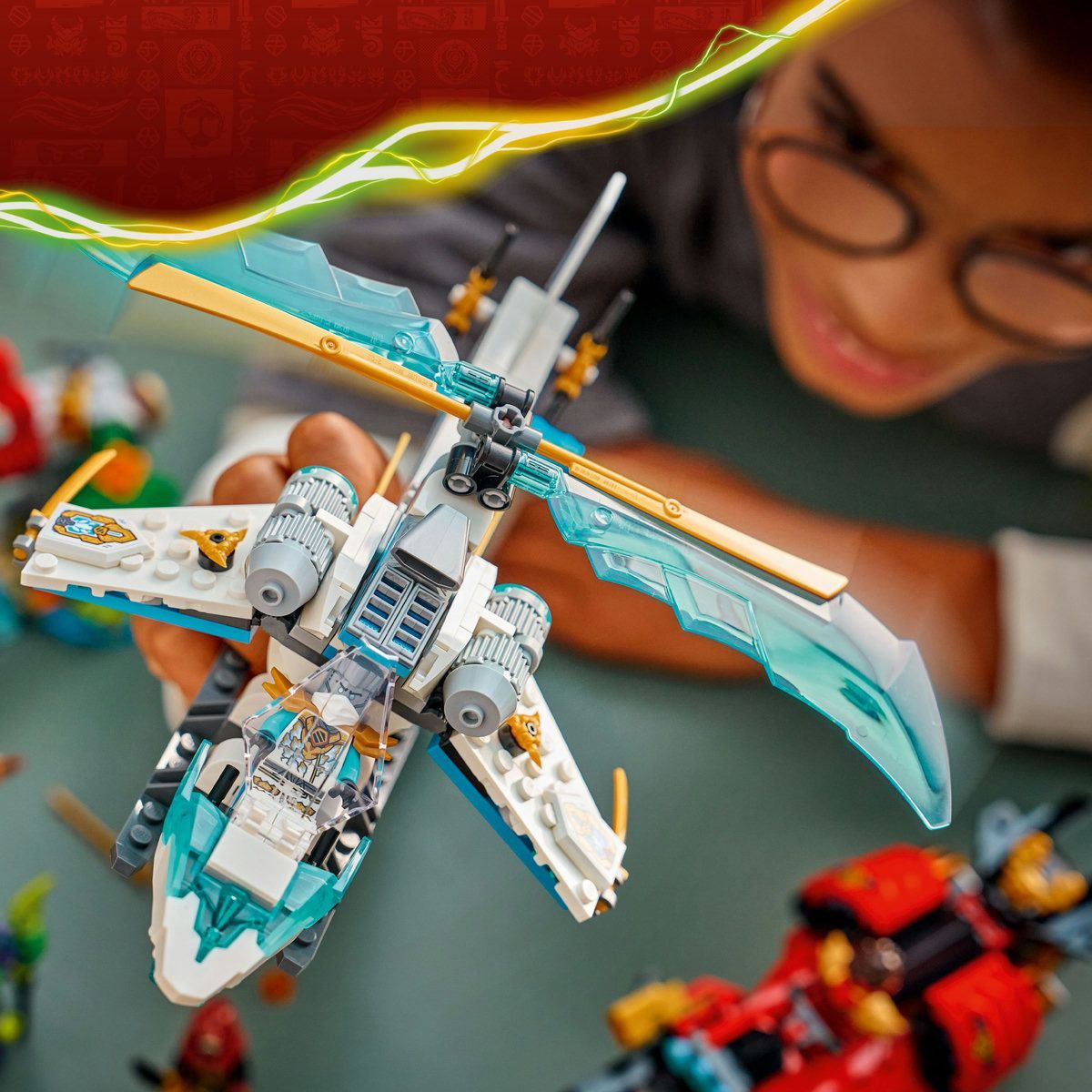 LEGO NINJAGO LUPTA LA CASA DIN COPAC CU VEHICULE NINJA 71857 [ps:0fbb0065-d88e-4488-8944-42ab5b397af9]