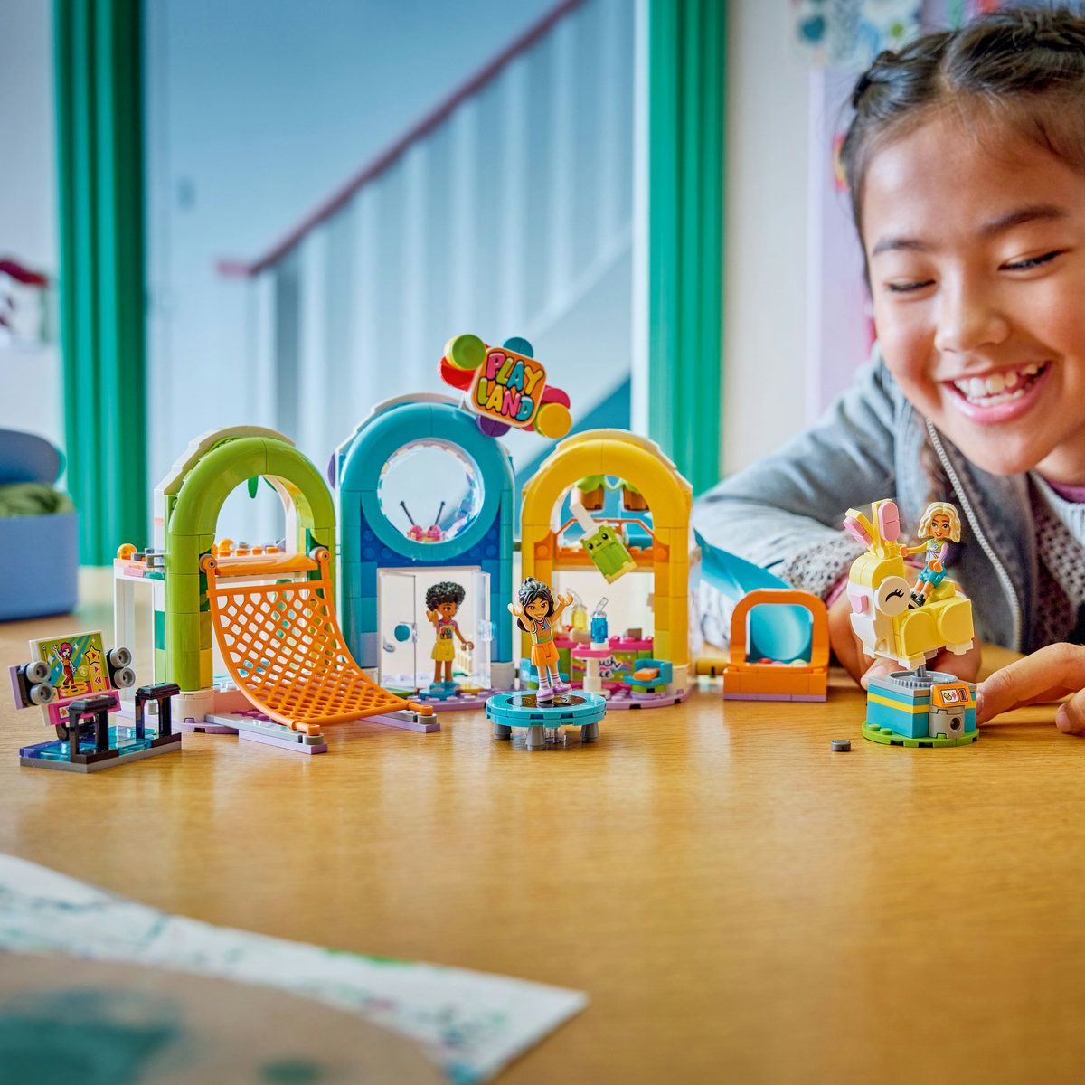 LEGO FRIENDS LOC DE JOACA LA INTERIOR 42686 [ps:4f615f73-5977-422e-9079-f3e55456046e]