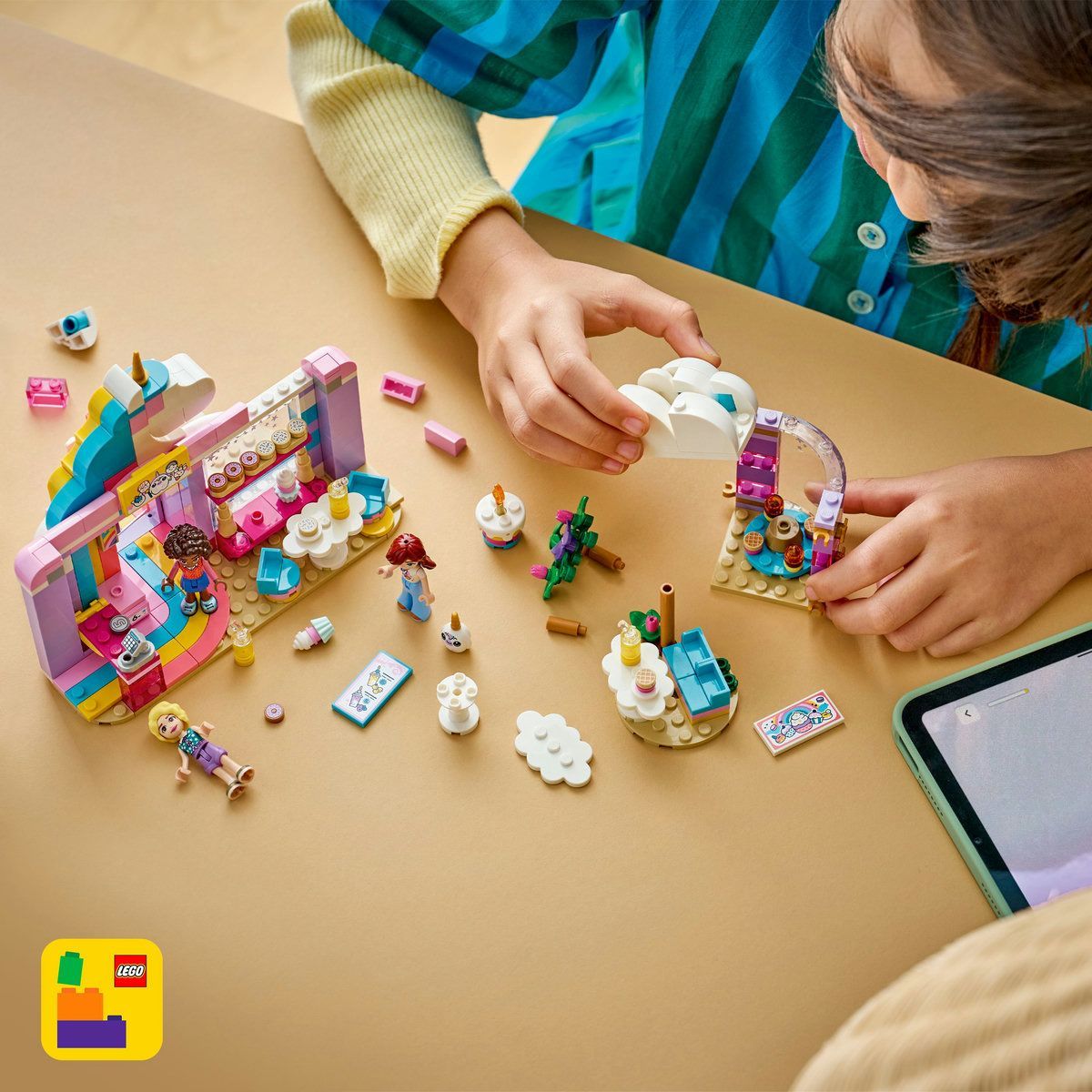 LEGO FRIENDS CAFENEAUA DE VIS UNICORN 42684 [ps:8098081a-8889-492c-9894-66871858936c]