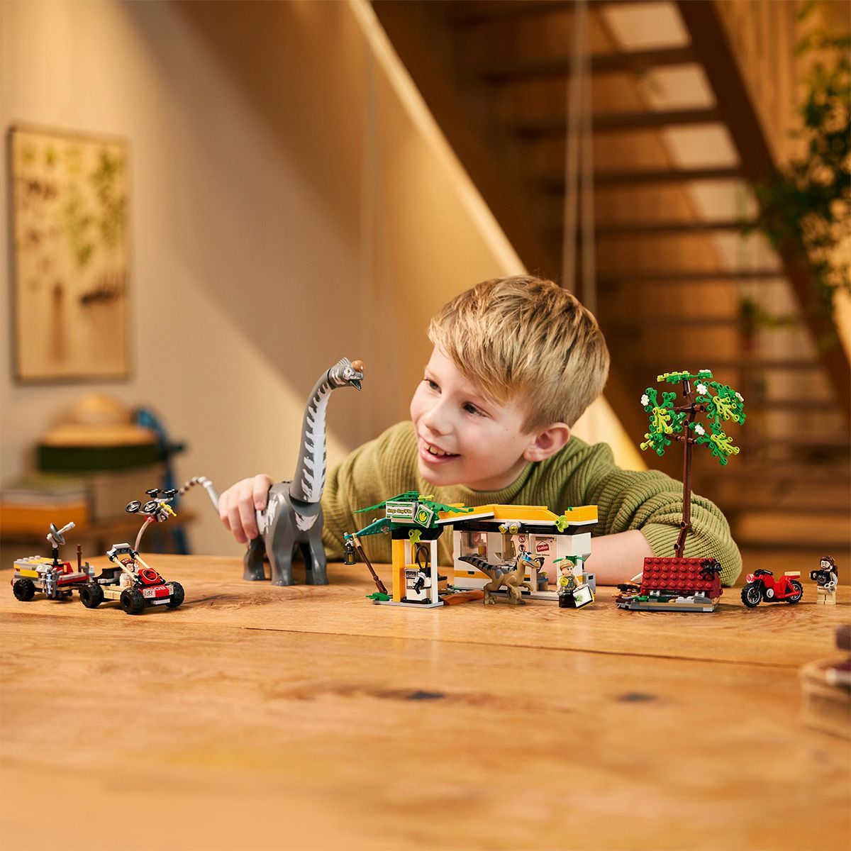 LEGO JURASSIC WORLD RENASTEREA MISIUNE DE URMARIRE A UNUI VELOCIRAPTOR SI A UNUI TITANOSAURUS 76973 [ps:260fae47-09c3-4251-bbf1-947bfdd42194]