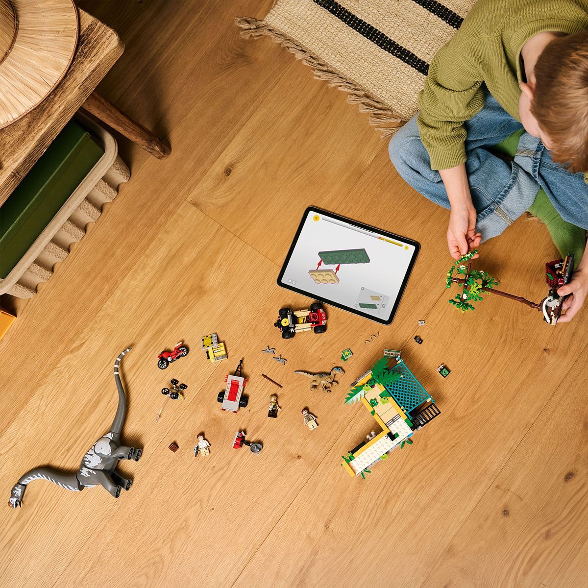 LEGO JURASSIC WORLD RENASTEREA MISIUNE DE URMARIRE A UNUI VELOCIRAPTOR SI A UNUI TITANOSAURUS 76973 [ps:bc0389b6-cd7d-4f09-80c4-4bcc96498668]