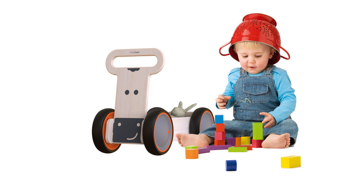 Masinuta ride-on, premergator si carucior de jucarii - Imagine 16