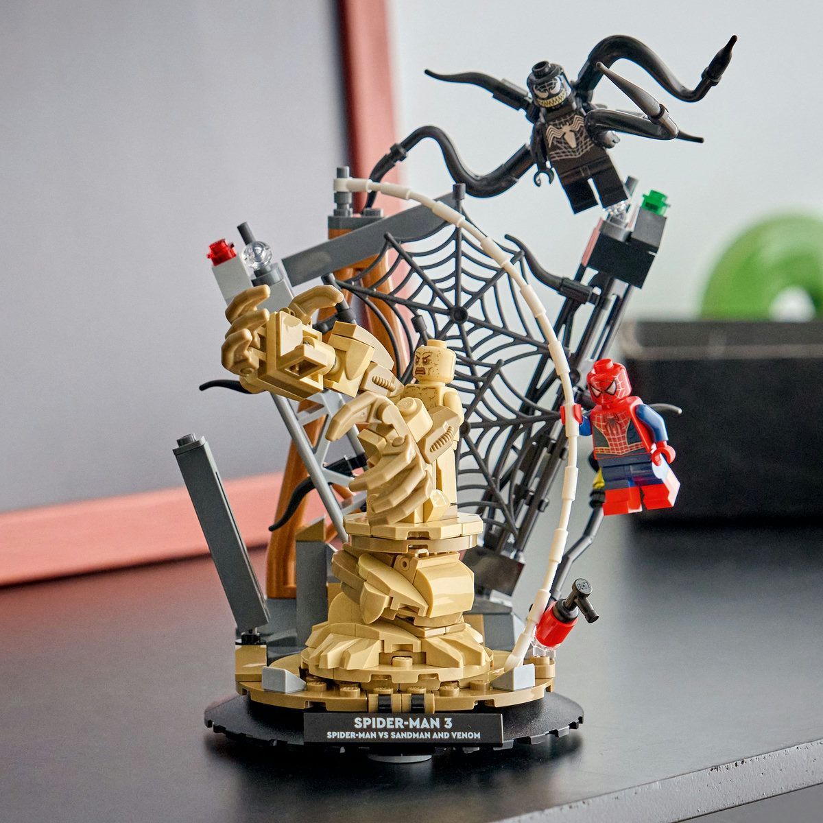 LEGO MARVEL BATALIE MEMORABILA OMUL PAIANJEN VS SANDMAN 76334 [ps:3965ee5a-9b42-479e-bd11-3f2aaf9785bf]