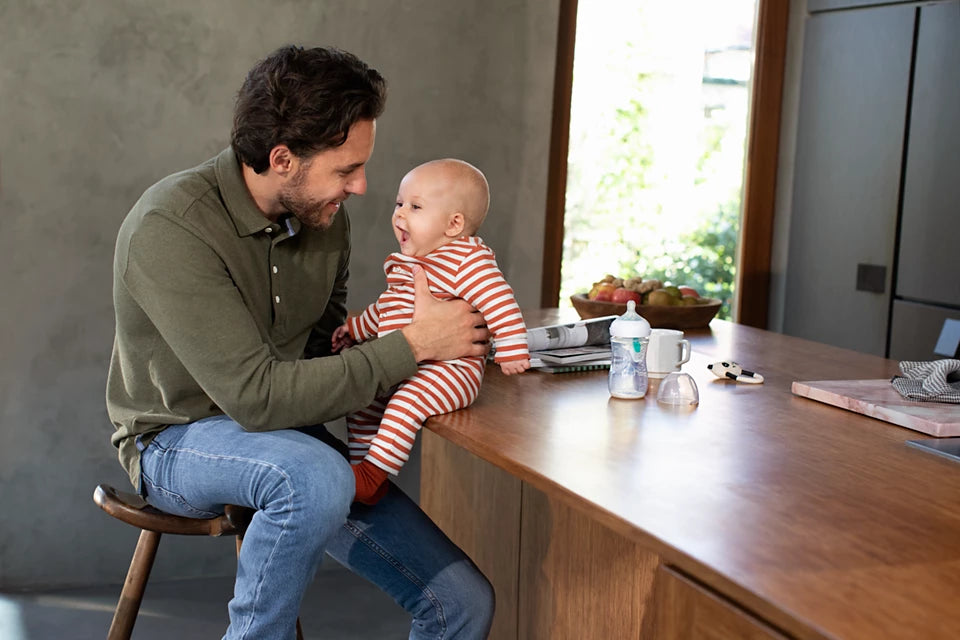 Set de biberoane pentru bebeluşi SCD657/11