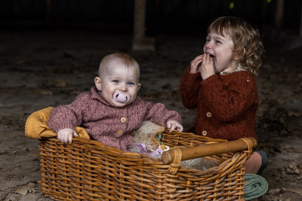 Set of pacifiers with symmetrical silicone teat, Lullaby, 0-6 months