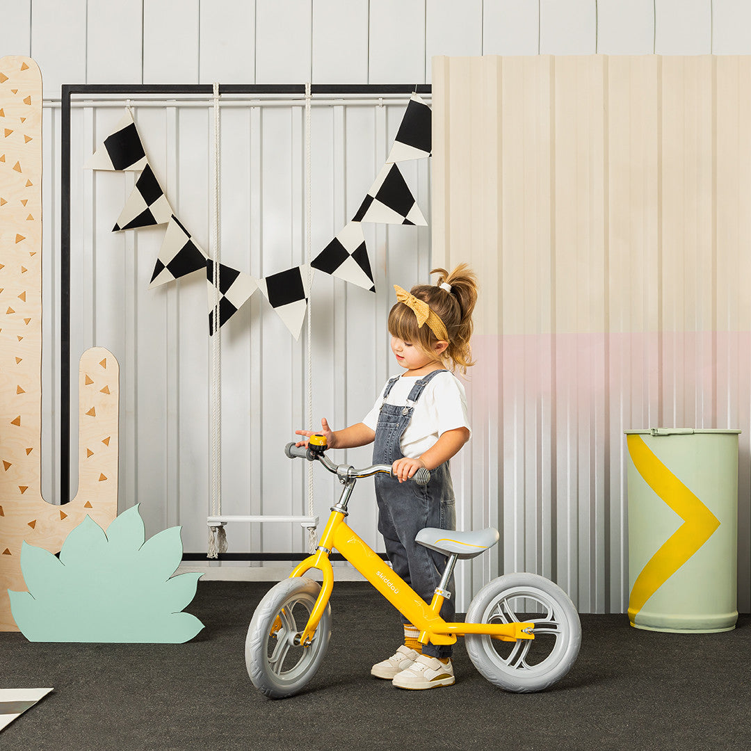 Bicicleta fara pedale Nils, Skiddou, Galben