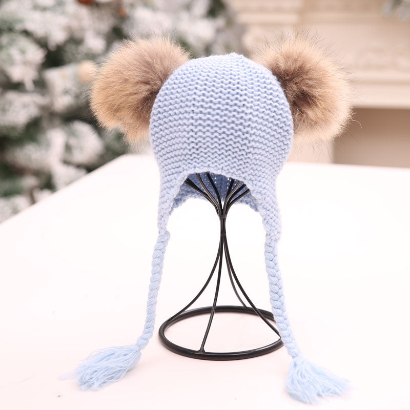 Caciulita Eva cu 2 pampoane