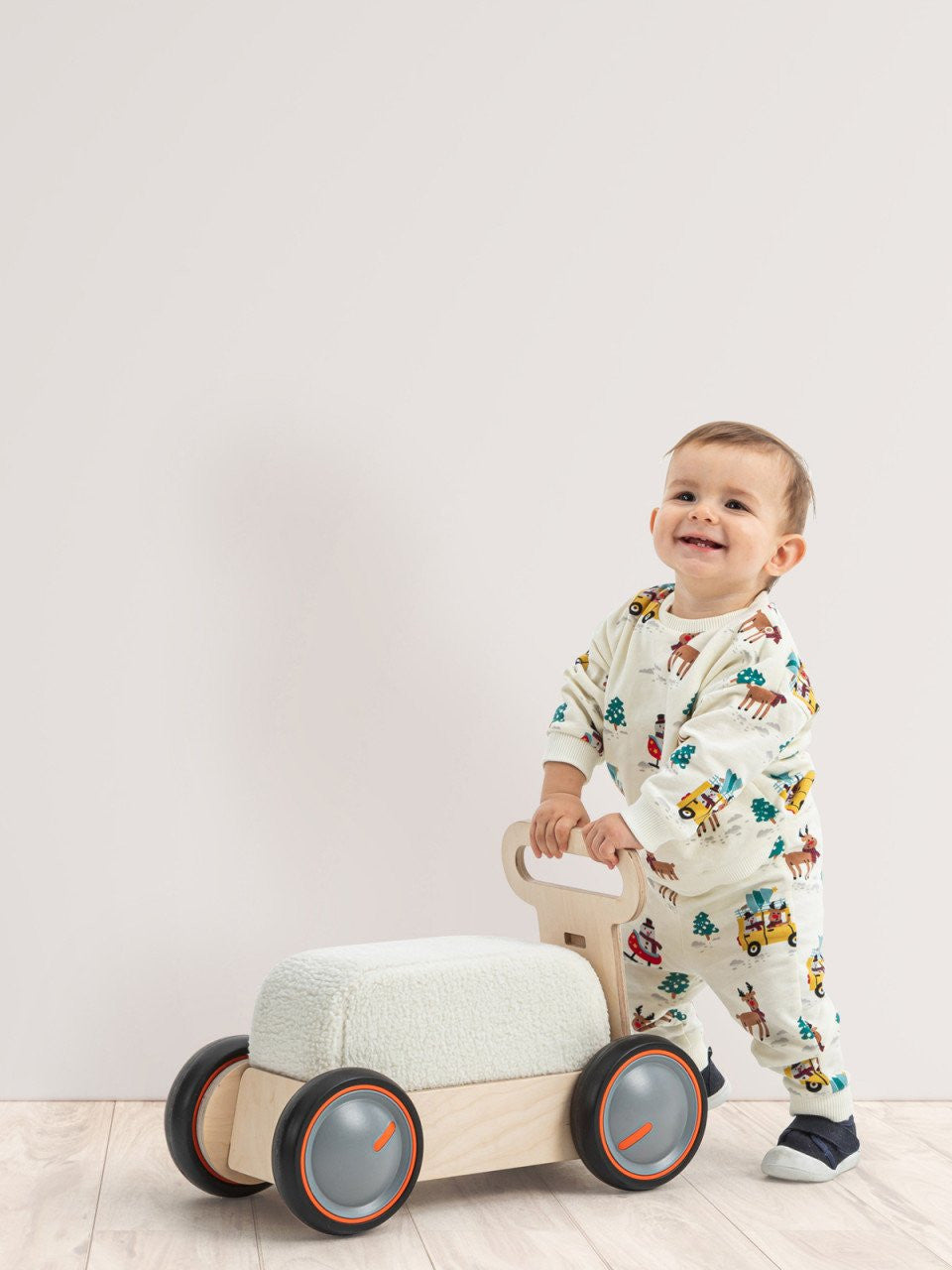 Masinuta ride-on, premergator si carucior de jucarii MamaToyz DriveMe Soft, Vacuta - Jucarie din lemn 3 in 1