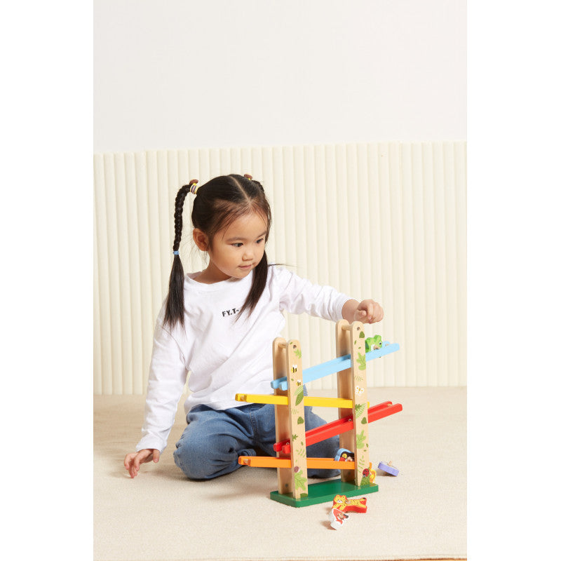 Pod zig zag cu masini - Jungle, Viga