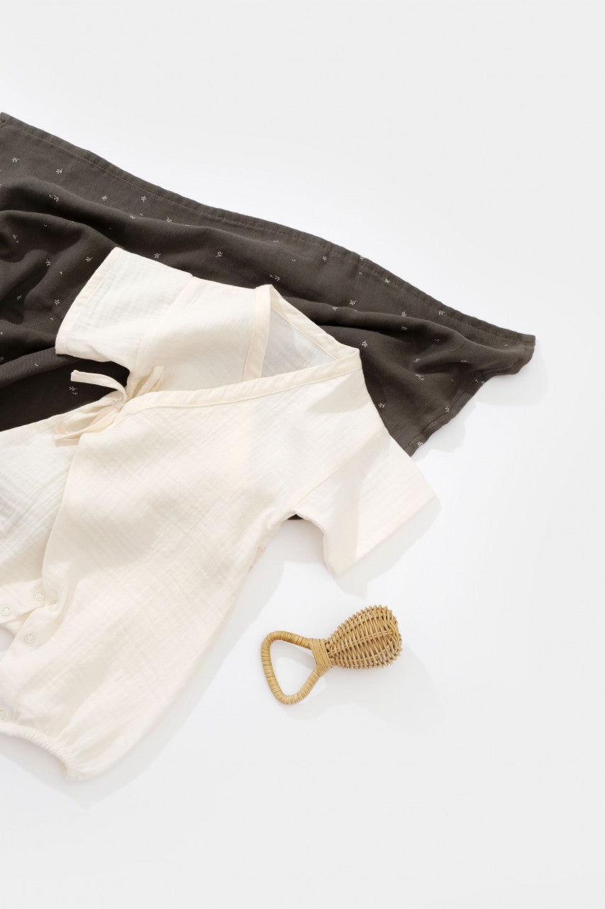 Salopeta petrecuta din muselina, BabyCosy, 100% bumbac organic,