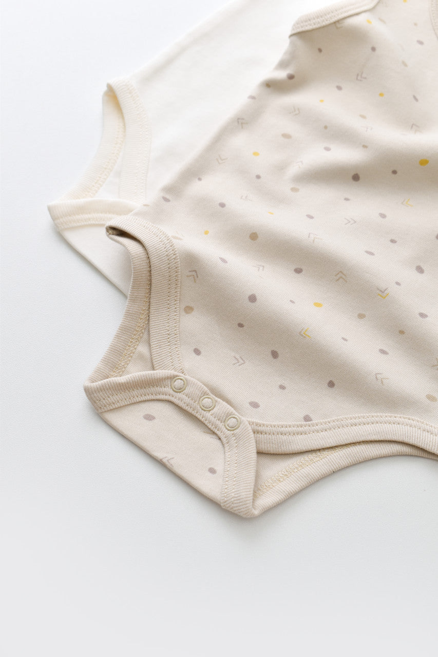 Set 2 body-uri fara maneci bebe unisex Girafa, BabyCosy, 100% bumbac organic