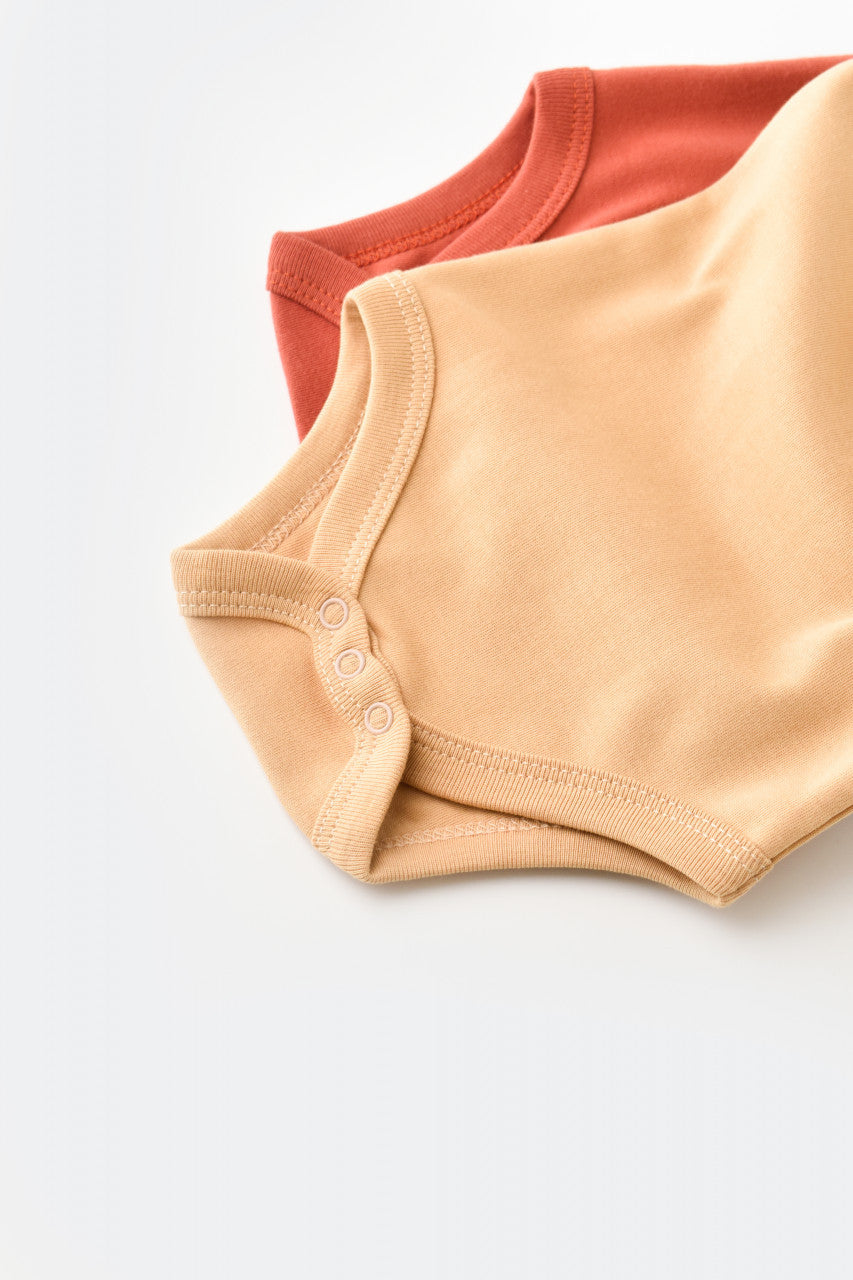 Set 2 body-uri fara maneci bebe unisex Girafa, BabyCosy, 100% bumbac organic