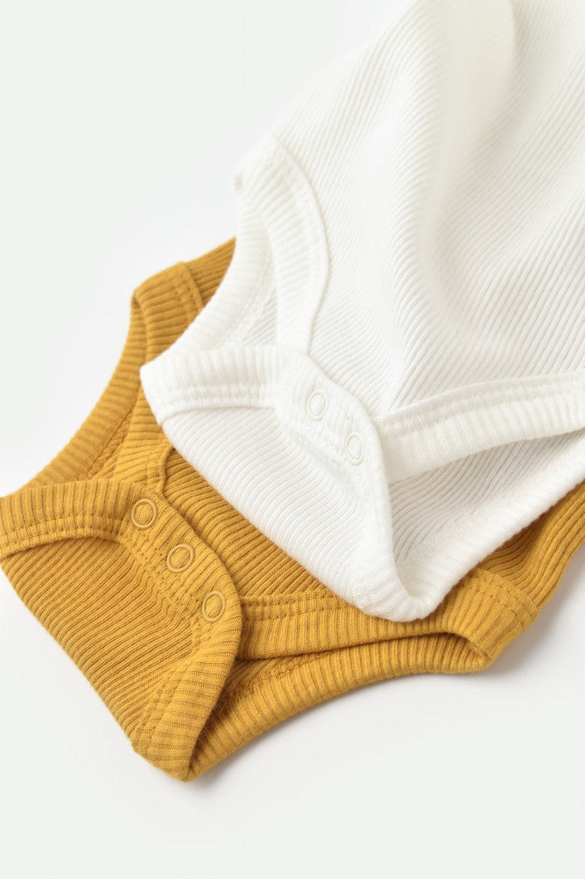 Set 2 body-uri fara maneci bebe unisex Girafa, BabyCosy, 100% bumbac organic