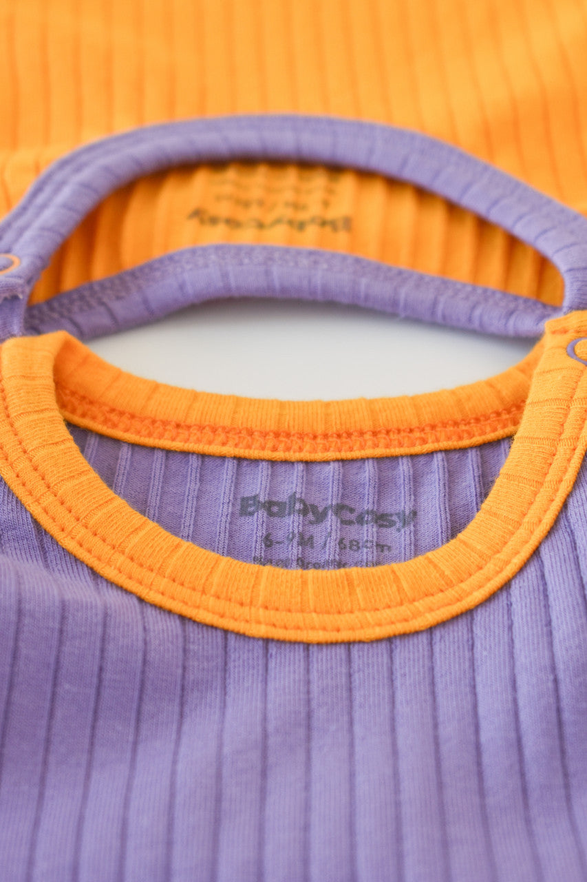 Set 2 body-uri fara maneci bebe unisex Girafa, BabyCosy, 100% bumbac organic