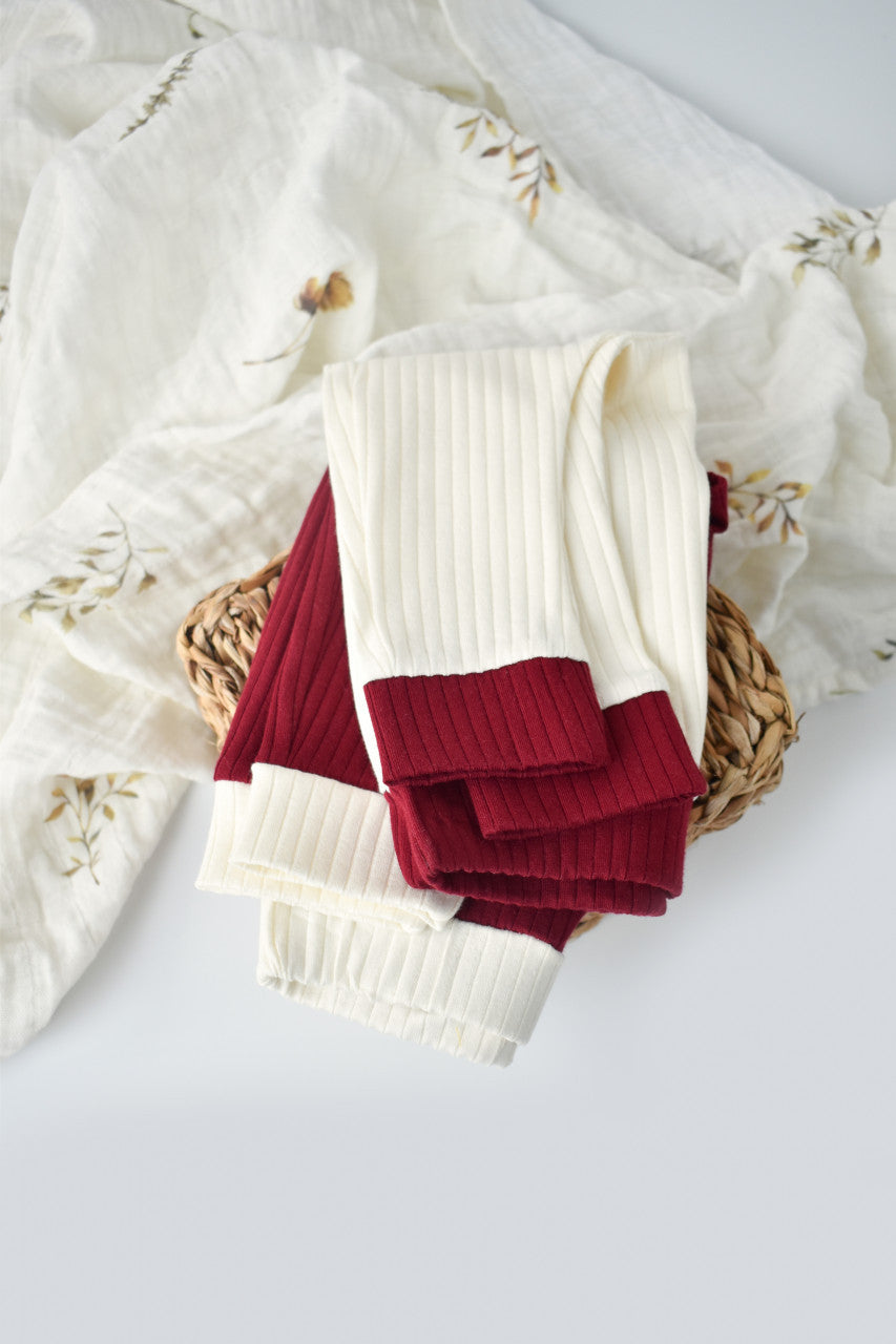 Set 2 pantaloni Ribana Bebe Unisex din bumbac organic si 5%elastan - Ecru/Bordo, BabyCosy