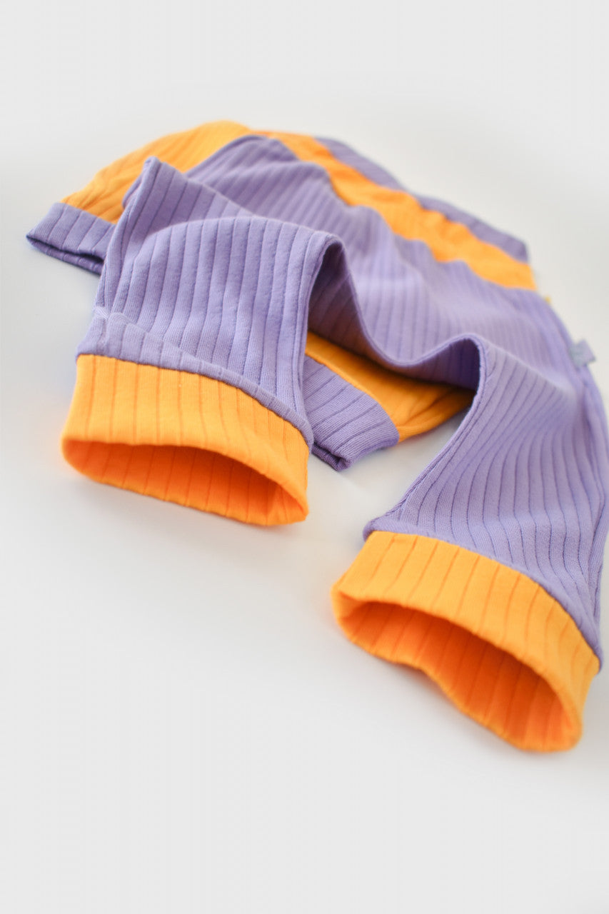 Set 2 pantaloni Ribana Bebe Unisex din bumbac organic si 5%elastan - Ecru/Bordo, BabyCosy