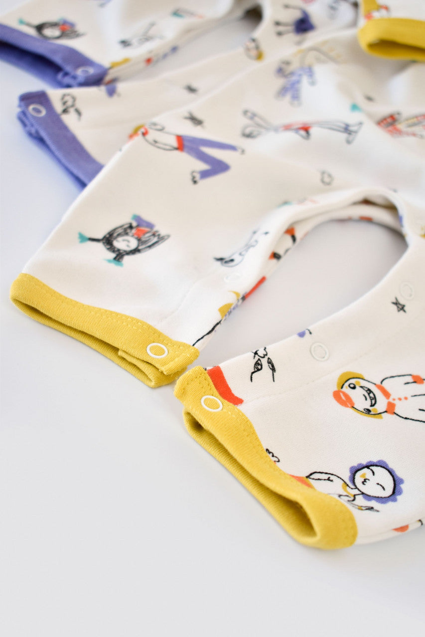 Set 2 salopetele cu maneca lunga si pantaloni lungi cu botosei - 100%bumbac organic -  cu buline, BabyCosy