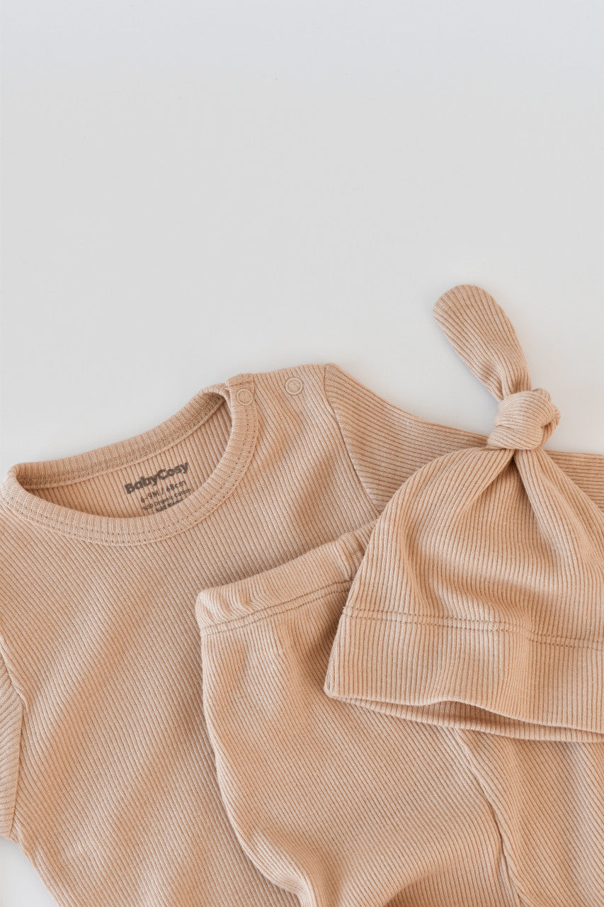 Set 3 piese: bluzita cu maneca lunga, pantaloni lungi si caciulita din bumbac organic si modal - , BabyCosy