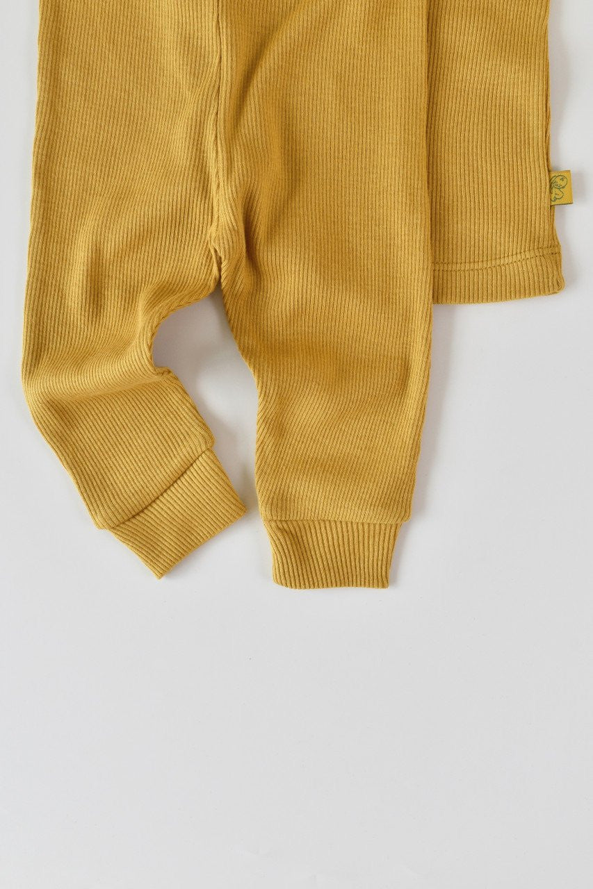 Set 3 piese: bluzita cu maneca lunga, pantaloni lungi si caciulita din bumbac organic si modal - , BabyCosy