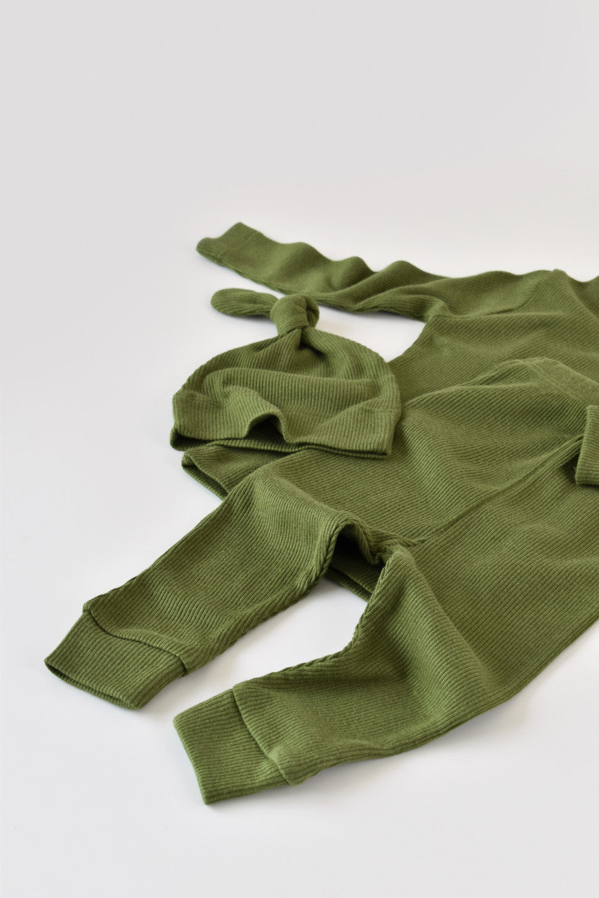 Set 3 piese: bluzita cu maneca lunga, pantaloni lungi si caciulita din bumbac organic si modal - , BabyCosy