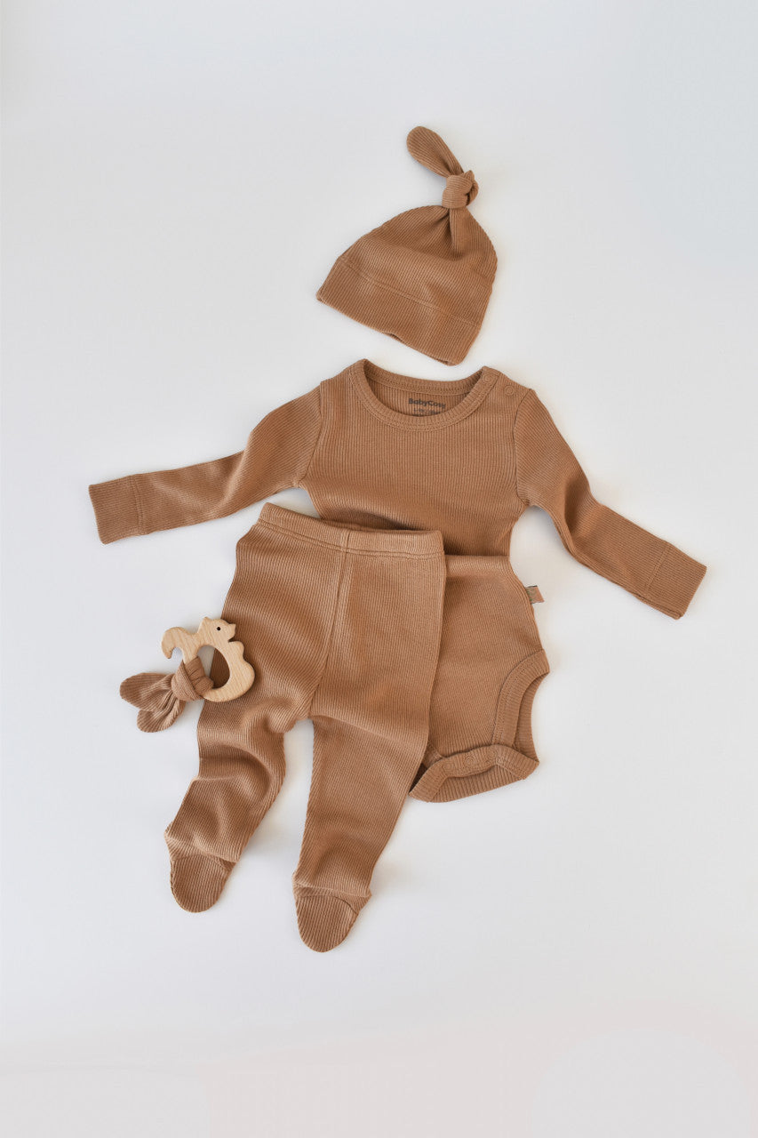 Set 3 piese: body cu maneca lunga, pantaloni lungi si caciulita din bumbac organic si modal - , BabyCosy