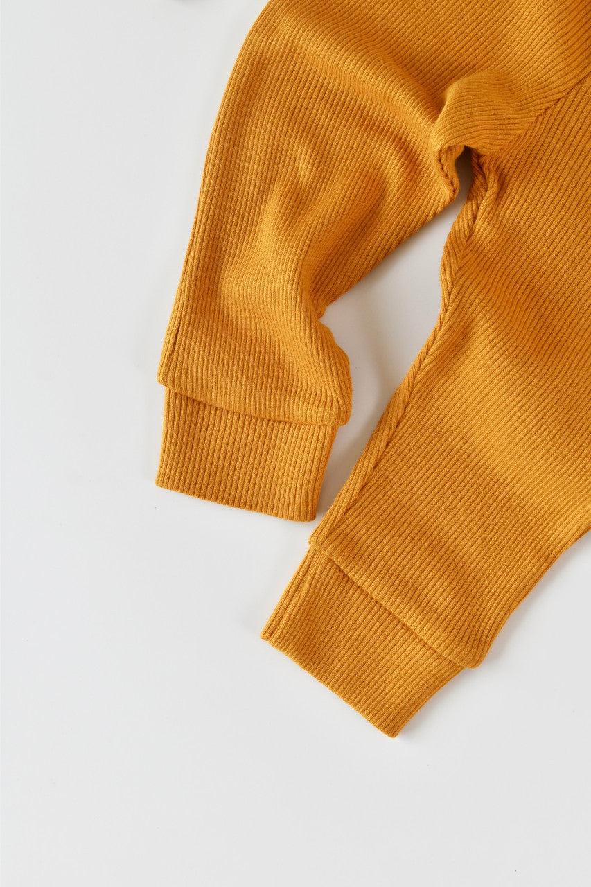 Set 3 piese: body cu maneca lunga, pantaloni lungi si caciulita din bumbac organic si modal - , BabyCosy