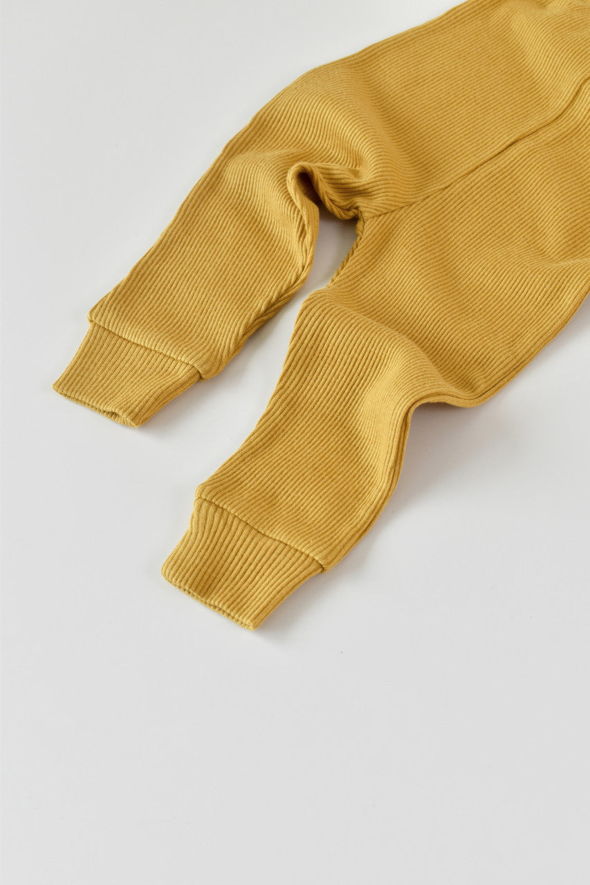 Set 3 piese: body cu maneca lunga, pantaloni lungi si caciulita din bumbac organic si modal - , BabyCosy