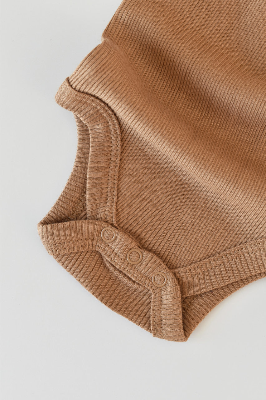 Set 3 piese: body cu maneca lunga, pantaloni lungi si caciulita din bumbac organic si modal - , BabyCosy