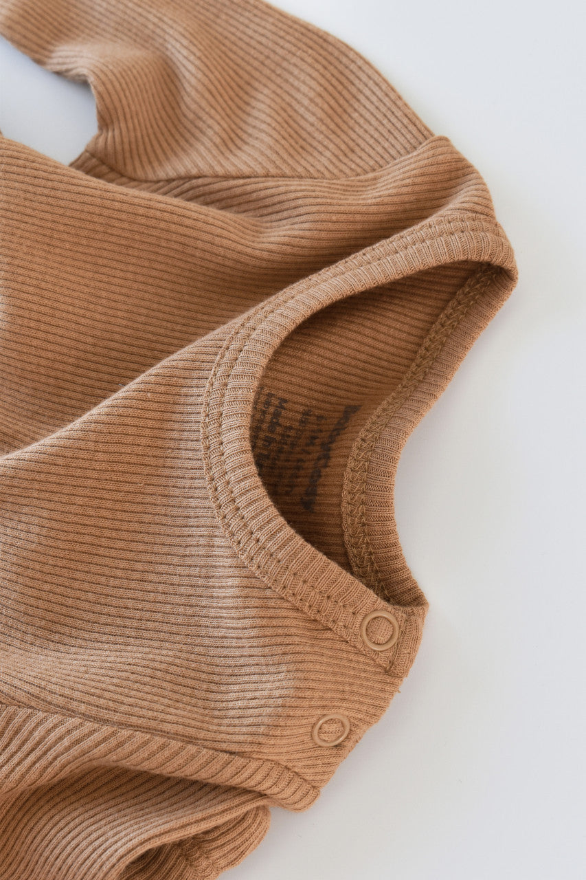 Set 3 piese: body cu maneca lunga, pantaloni lungi si caciulita din bumbac organic si modal - , BabyCosy