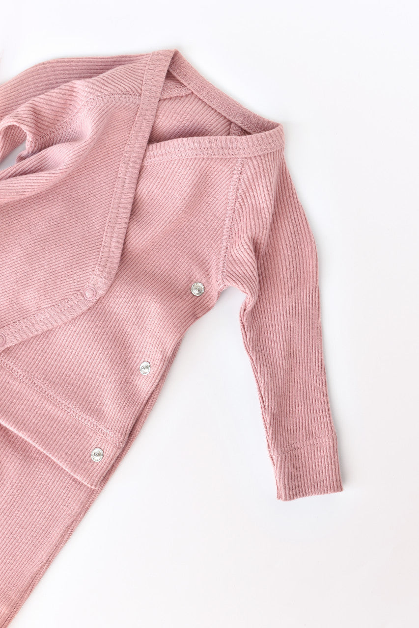 Set 4 piese: bluza, pantaloni, caciulita si manusi din bumbac organic si modal - , BabyCosy