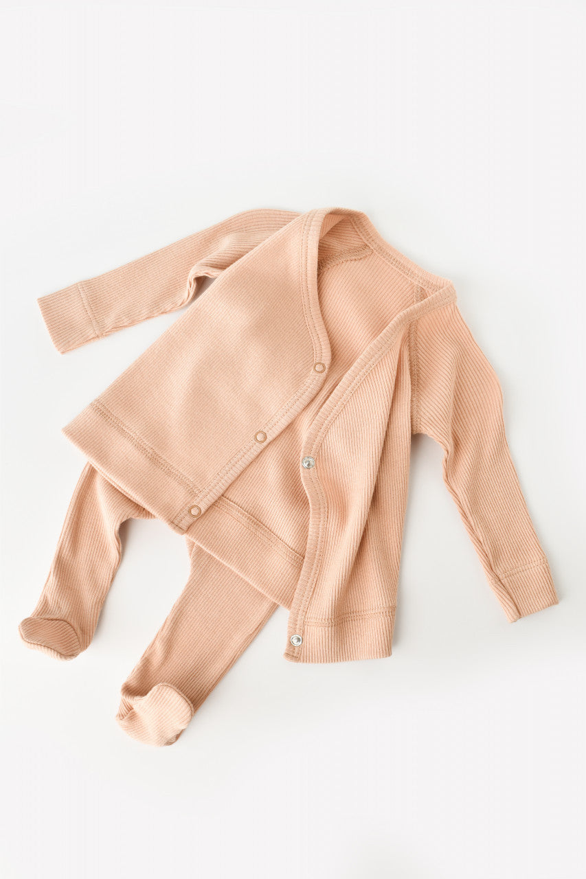 Set 4 piese: bluza, pantaloni, caciulita si manusi din bumbac organic si modal - , BabyCosy