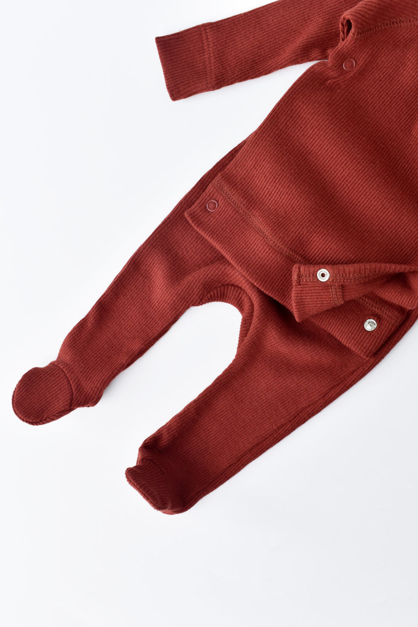 Set 4 piese: bluza, pantaloni, caciulita si manusi din bumbac organic si modal - , BabyCosy