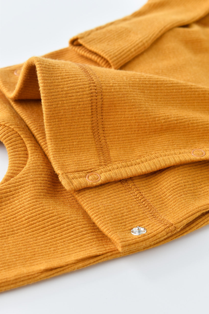 Set 4 piese: bluza, pantaloni, caciulita si manusi din bumbac organic si modal - , BabyCosy