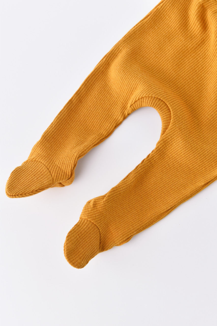 Set 4 piese: bluza, pantaloni, caciulita si manusi din bumbac organic si modal - , BabyCosy