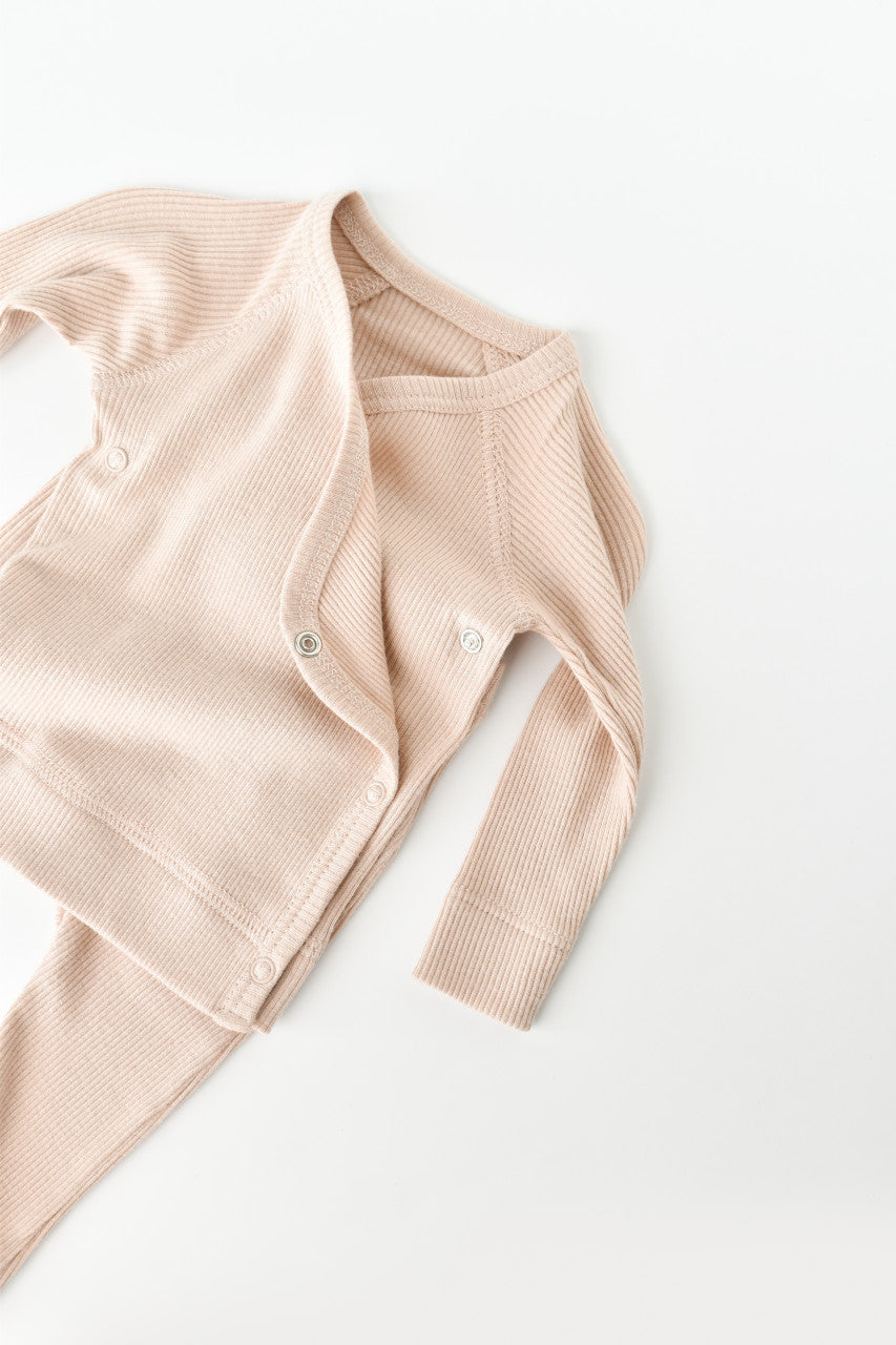 Set 4 piese: bluza, pantaloni, caciulita si manusi din bumbac organic si modal - , BabyCosy