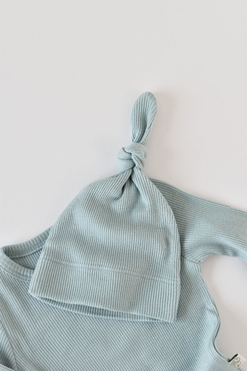 Set 4 piese: bluza, pantaloni, caciulita si manusi din bumbac organic si modal - , BabyCosy